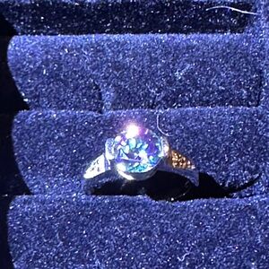 Elegant Silver and Gold Women's Ring